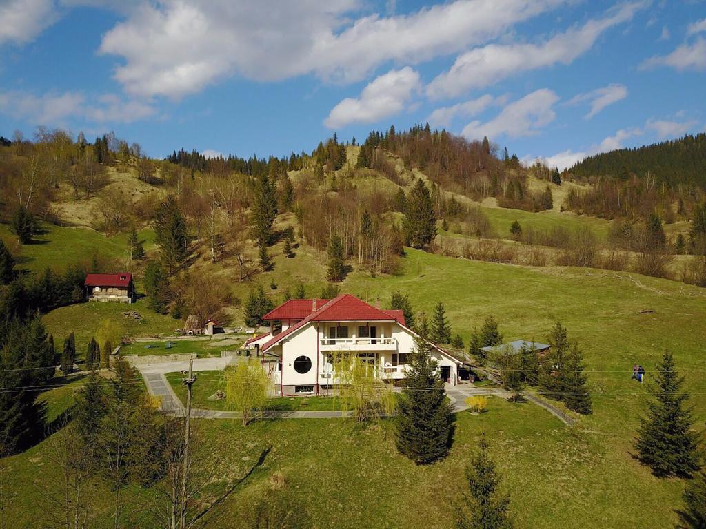 Pensiunea Aurora Izvorul Muntelui Bicaz Dış mekan fotoğraf