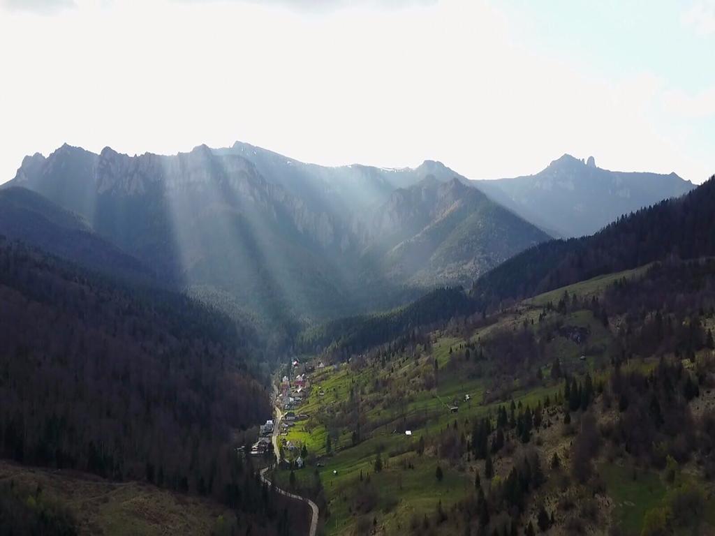 Pensiunea Aurora Izvorul Muntelui Bicaz Dış mekan fotoğraf