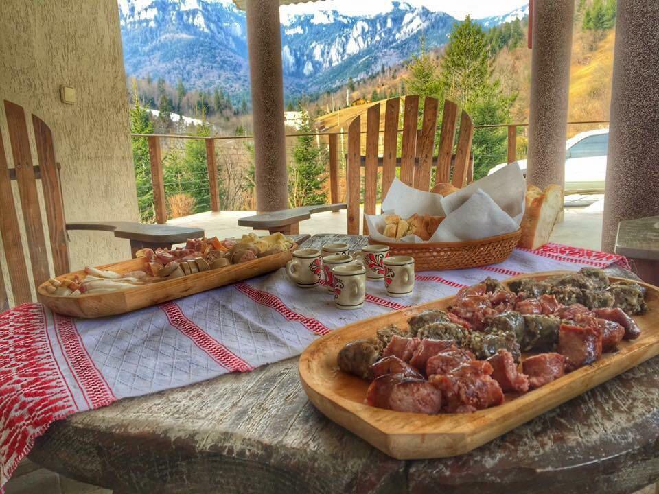 Pensiunea Aurora Izvorul Muntelui Bicaz Dış mekan fotoğraf